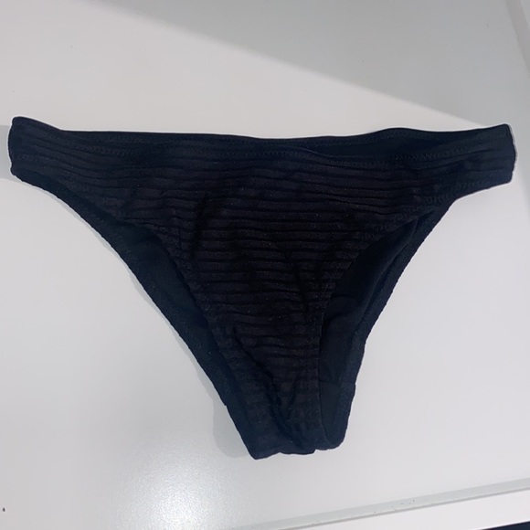 H&M swim suit set black us 10 on top , 4 on bottom - Picture 3 of 3